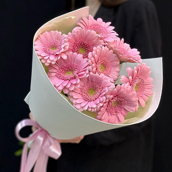 Букет комплимент розовые герберы